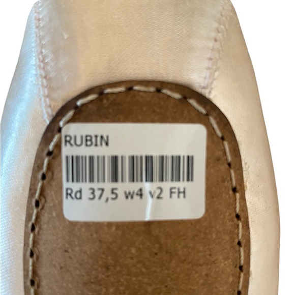 Russian pointe , Rubin Pointe Shoes sz 37.5 / 7.5 in pink - Picture 5 of 9